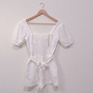 Blank NYC Romper Women’s Dress Eyelet White Romper size XS